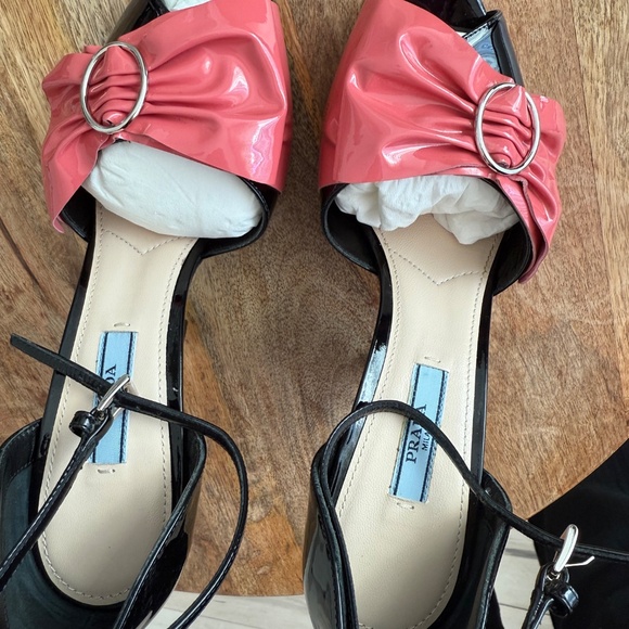Prada Patent Leather Bow Sandals Size: 38 - Picture 14 of 16